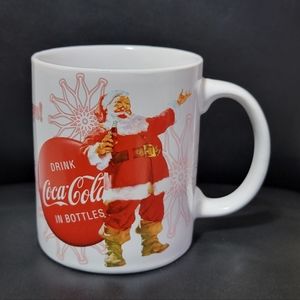 Coca Cola Collectible Mug #2042 Happy Holidays Red Santa Claus Coke Ceramic Cup